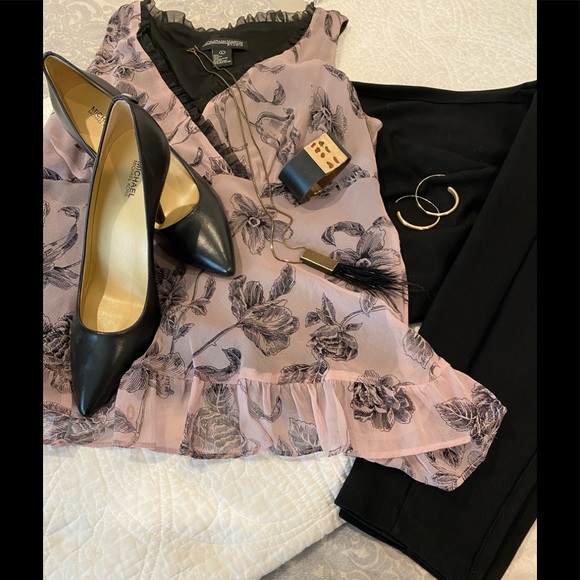 Meet your Posher, Kelly - Picture 3 of 3